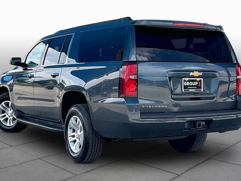 Used 2019 Chevrolet Suburban LT image 12