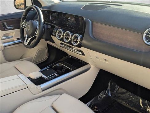 Used 2023 Mercedes-Benz GLA 250 image 21
