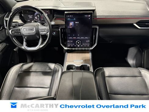 Used 2025 GMC Acadia Denali w/ Super Cruise Package FWD image 29