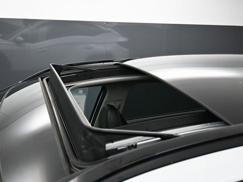 Used 2022 Hyundai Tucson Limited image 9