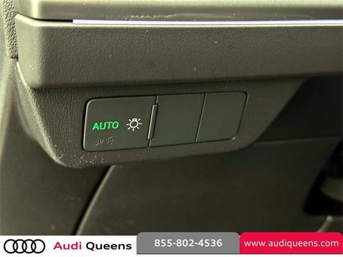 Used 2024 Audi Q4 e-tron Premium Plus w/ Premium Plus image 20