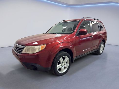 Used 2010 Subaru Forester 2.5X Premium w/ Popular Equipment Group 1A AWD/4WD image 3