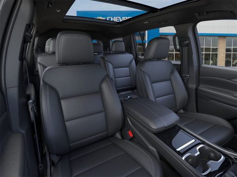 New 2026 Chevrolet Traverse LT w/ Sun and Wheel Package image 16