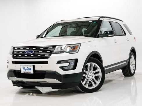 Used 2017 Ford Explorer XLT w/ Equipment Group 202A image 1