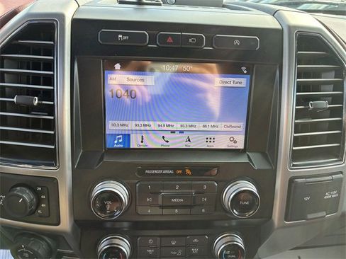 Used 2019 Ford F150 Platinum w/ Equipment Group 701A Luxury image 27