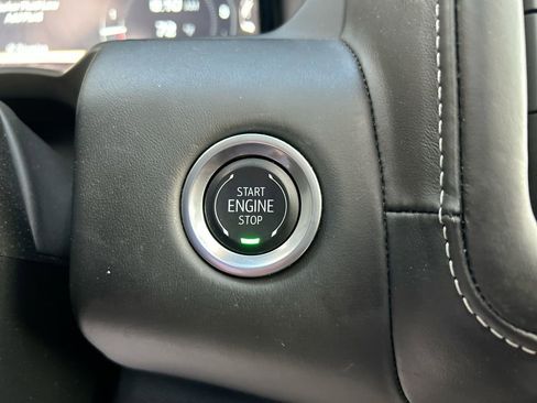 Used 2024 GMC Yukon Denali Ultimate AWD/4WD image 21