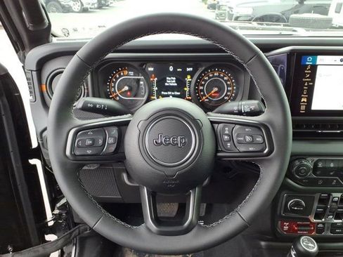 New 2026 Jeep Gladiator Mojave w/ Safety Group image 12