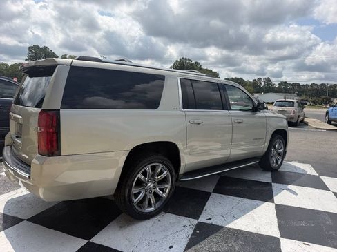 Used 2016 Chevrolet Suburban LTZ AWD/4WD image 5