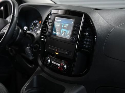 Used 2023 Mercedes-Benz Metris Passenger image 38