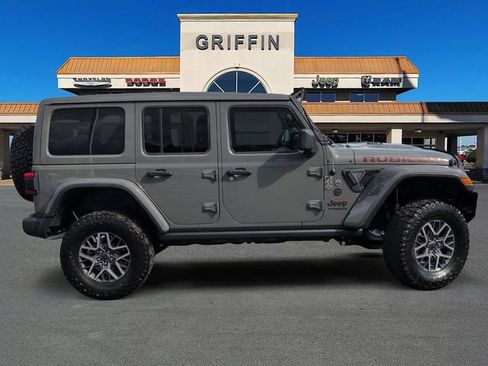 Used 2020 Jeep Wrangler Unlimited Rubicon AWD/4WD image 3