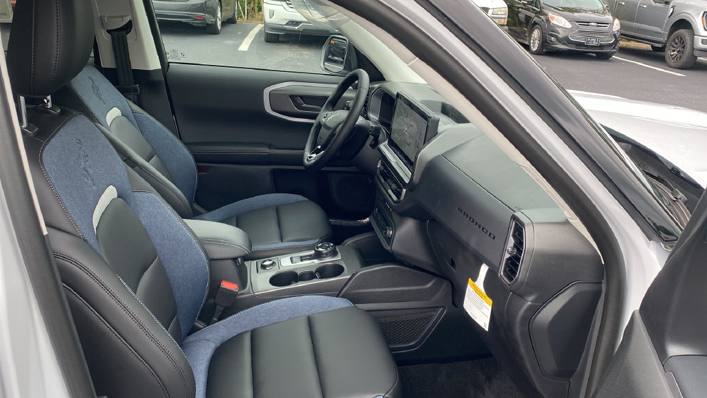 New 2026 Ford Bronco Sport Outer Banks w/ Outer Banks Tech Package+ AWD/4WD image 12
