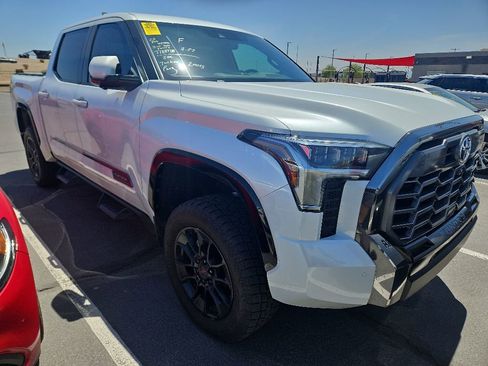 Used 2025 Toyota Tundra Platinum w/ TRD Off-Road Package AWD/4WD image 4