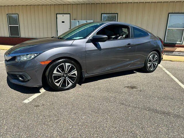 Used 2017 Honda Civic EX-T image 2