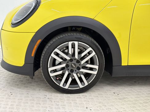 Used 2025 MINI Cooper S FWD image 12