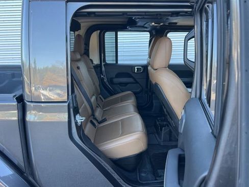 Used 2021 Jeep Gladiator Rubicon image 32