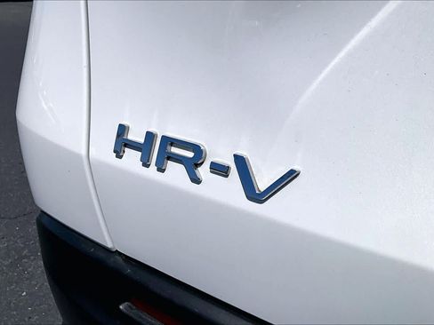 Used 2024 Honda HR-V LX image 9