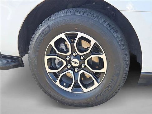Used 2023 Ford Expedition XLT RWD image 24