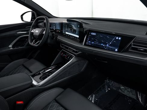 New 2026 Audi SQ5 Prestige AWD/4WD image 8