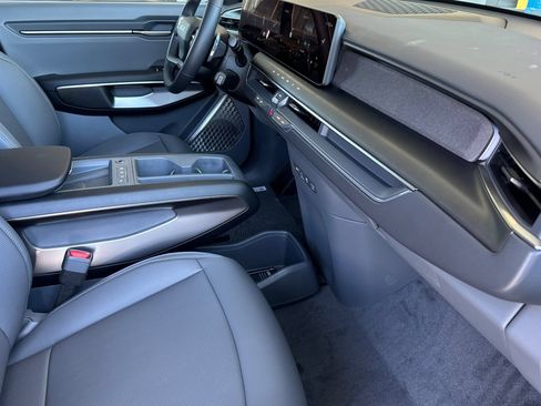 New 2026 Kia EV9 Light RWD image 17
