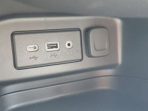 Certified 2024 Chevrolet Equinox LT FWD image 29