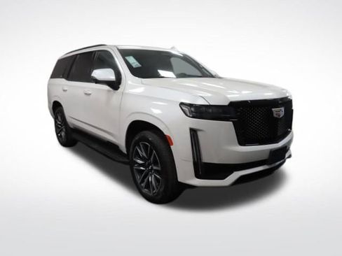 Used 2021 Cadillac Escalade Sport w/ Driver Assist Tech Package image 8