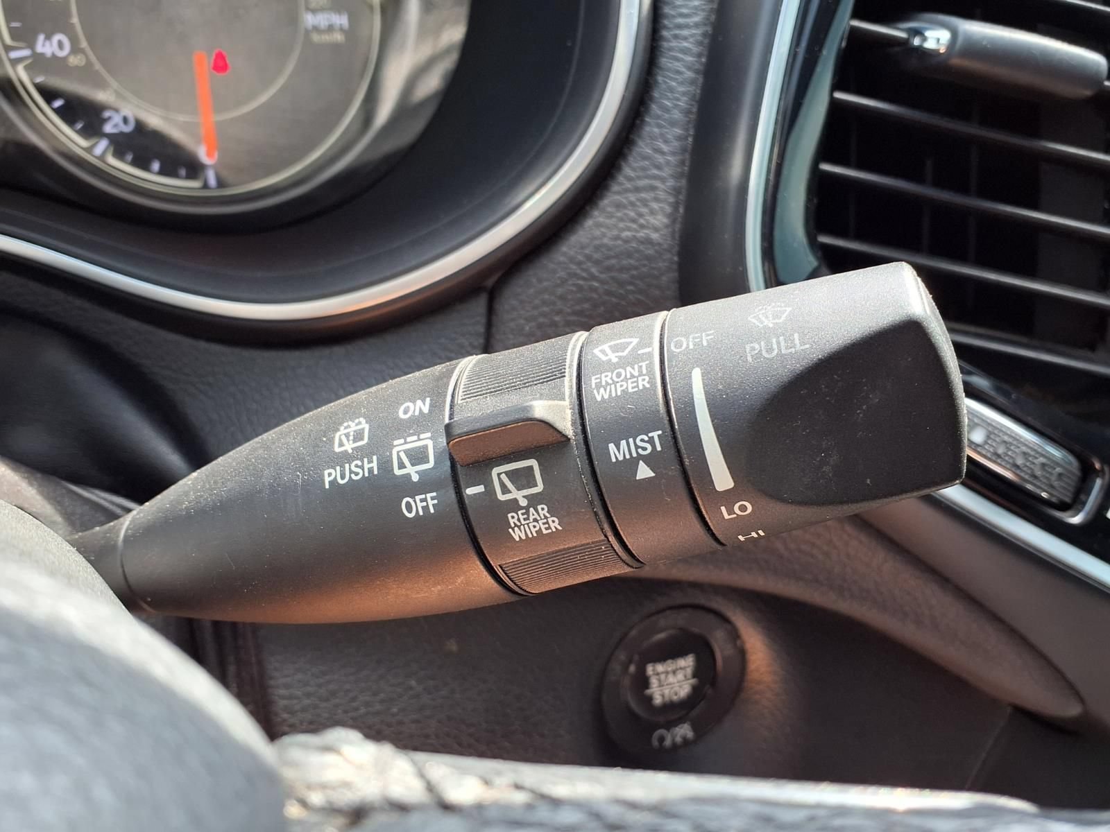 Used 2019 Jeep Cherokee Limited AWD/4WD image 21