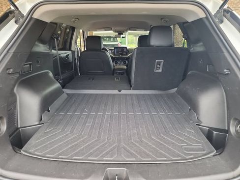 Used 2023 Chevrolet Blazer LT w/ Driver Confidence Package FWD image 22