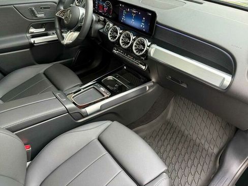 Certified 2025 Mercedes-Benz GLB 250 image 19