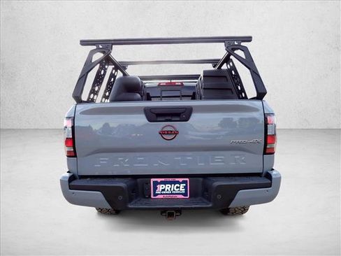 Used 2022 Nissan Frontier PRO-4X image 3