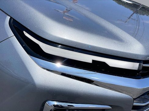 Used 2024 Chevrolet Traverse LT FWD image 30