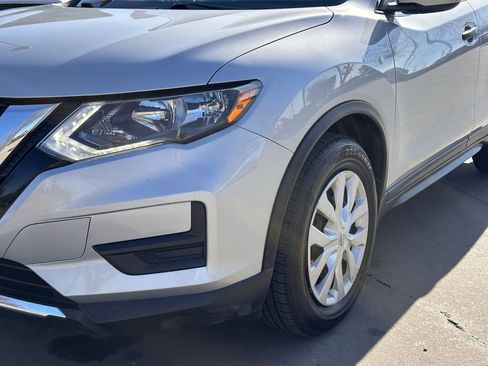 Used 2020 Nissan Rogue S image 7