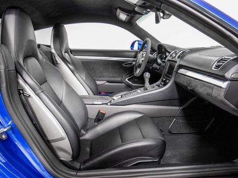 Used 2016 Porsche Cayman GTS image 10