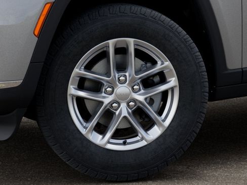 New 2026 Jeep Grand Cherokee L Laredo AWD/4WD image 36