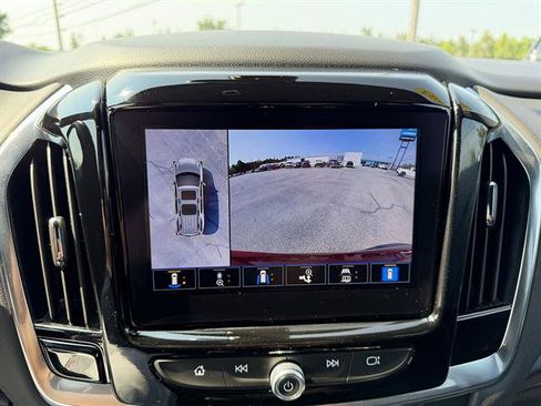 Used 2023 Chevrolet Traverse LT w/ Midnight/Sport Edition AWD/4WD image 39