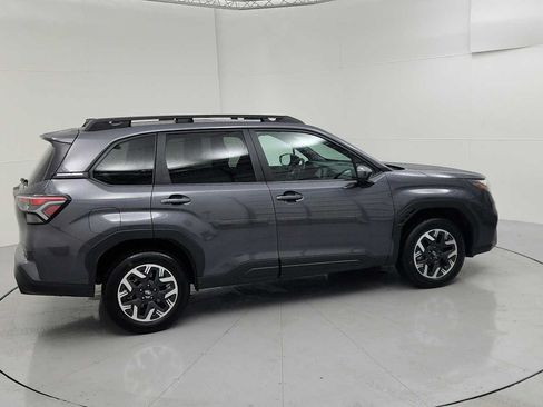 Used 2026 Subaru Forester Premium AWD/4WD image 11