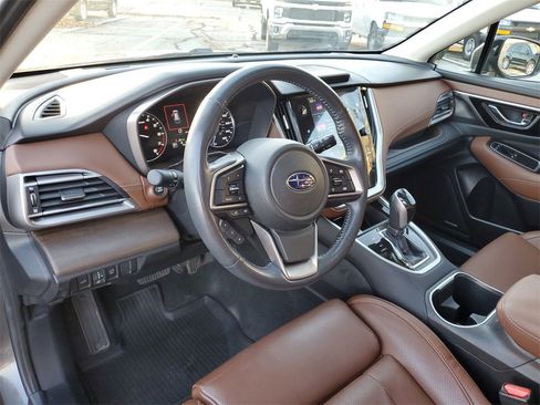 Used 2020 Subaru Outback Touring image 10