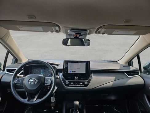 Used 2025 Toyota Corolla LE FWD image 39