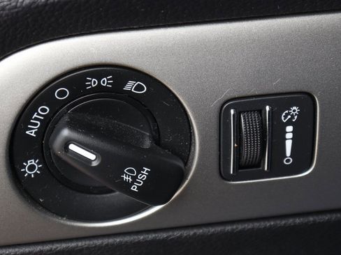 Used 2019 Dodge Durango SXT image 18