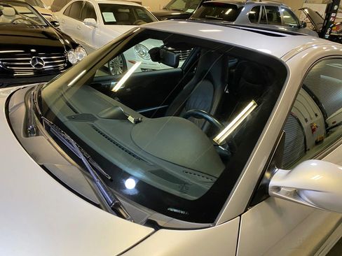 Used 2005 Porsche 911 Carrera RWD image 34