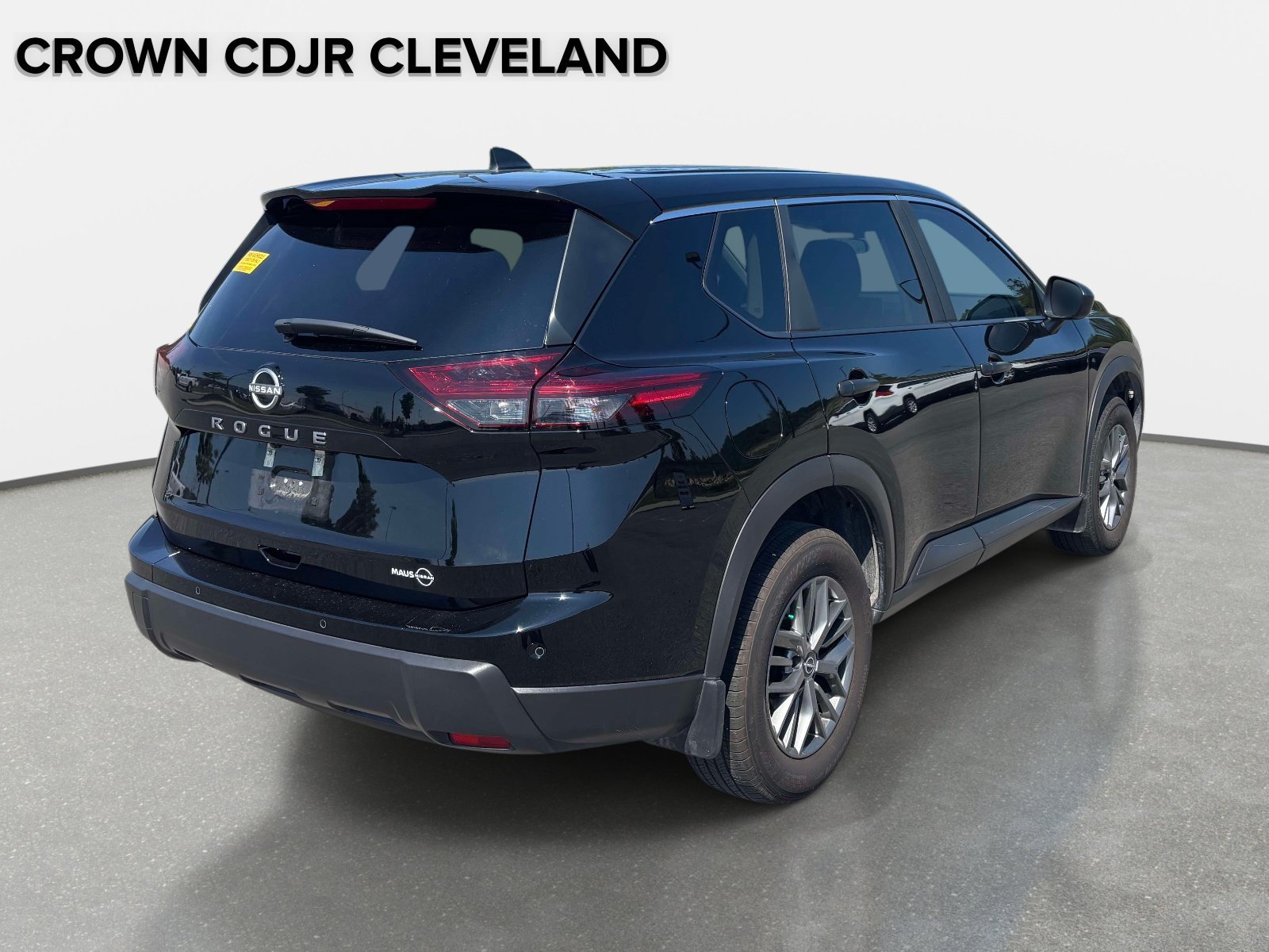 Used 2026 Nissan Rogue S FWD image 38