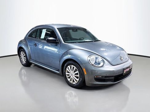 Used 2012 Volkswagen Beetle 2.5 FWD image 3