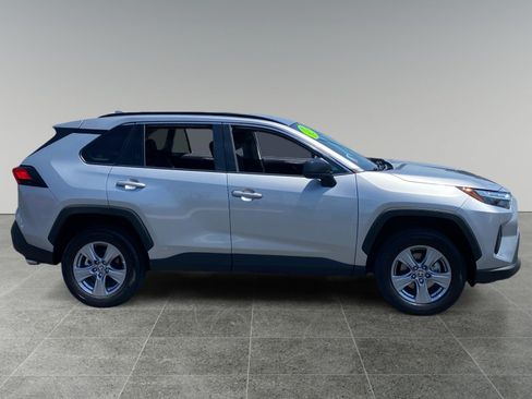 Used 2023 Toyota RAV4 LE AWD/4WD image 6