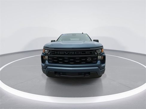 Used 2024 Chevrolet Silverado 1500 Custom w/ Dark Appearance Package image 3