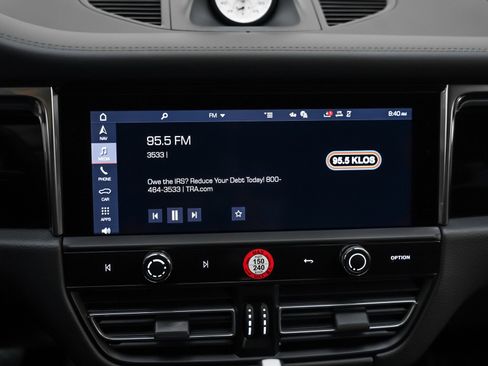 Used 2025 Porsche Macan Turbo image 23