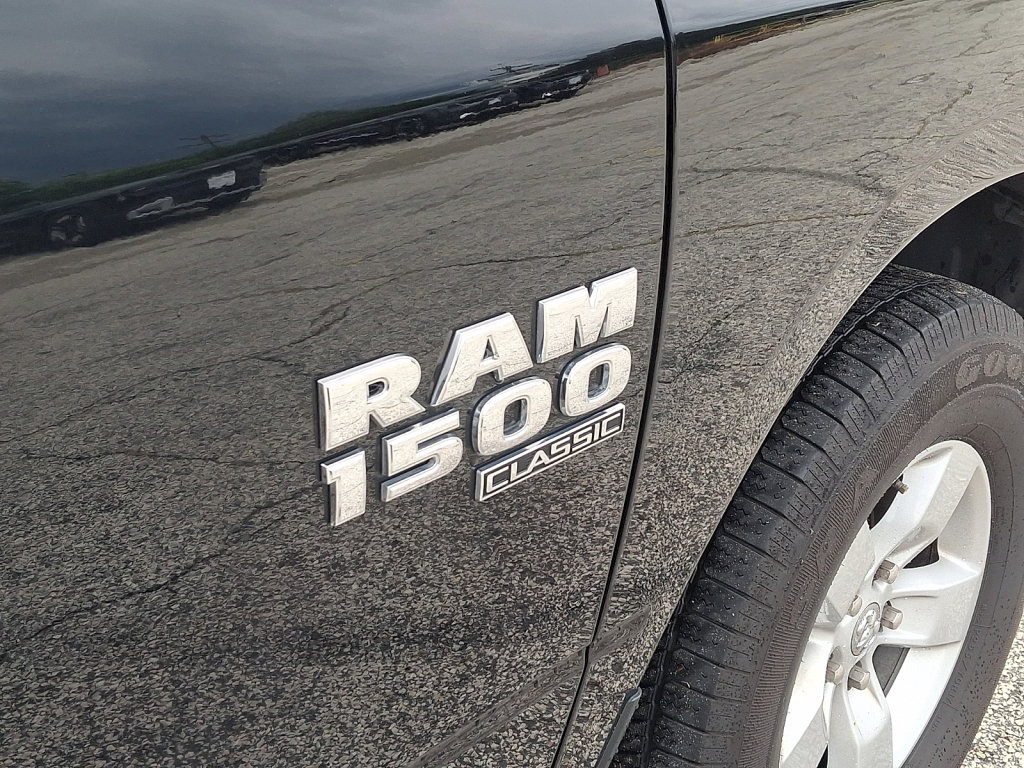 Used 2024 RAM 1500 Classic SLT AWD/4WD image 16
