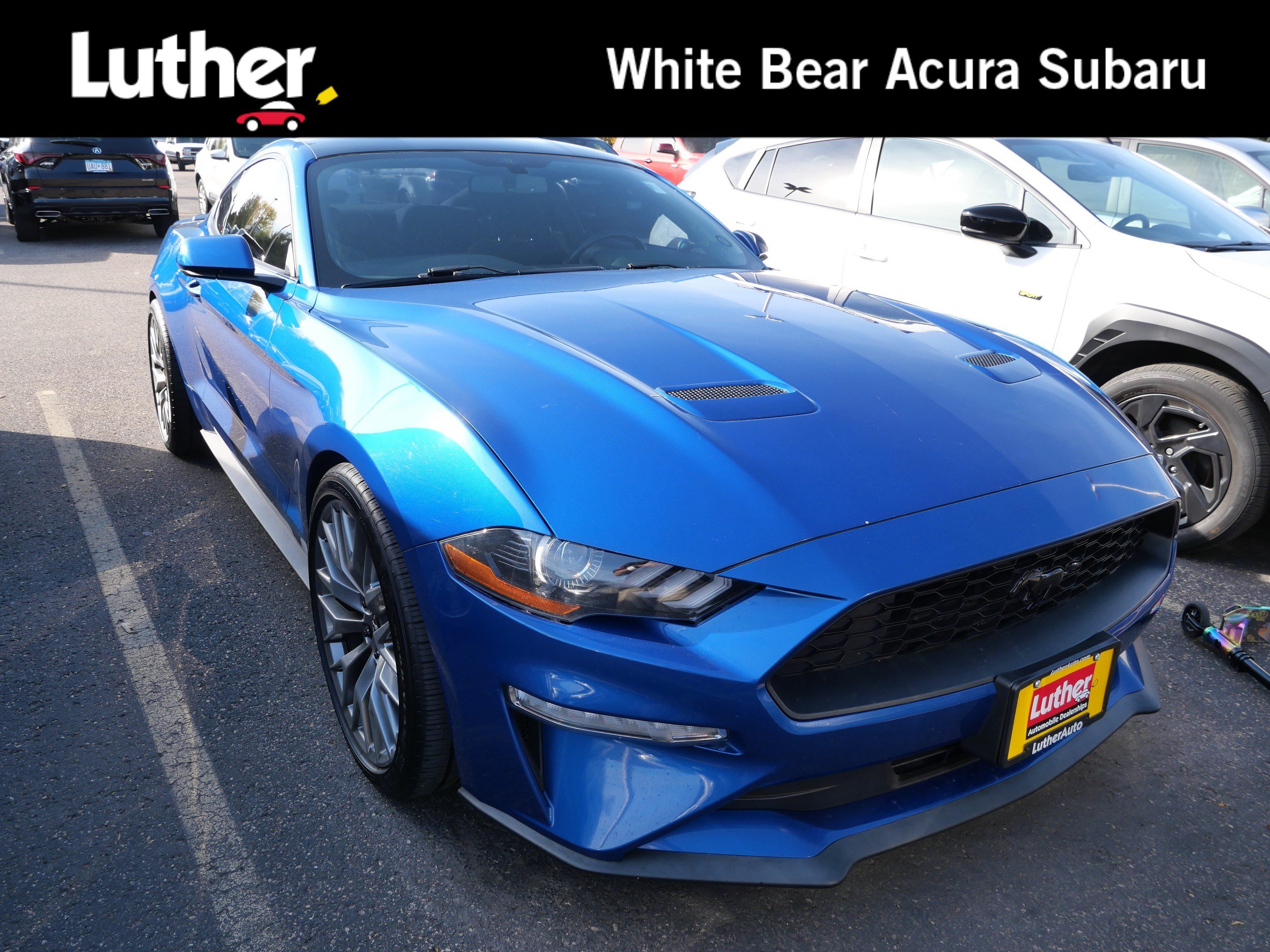 Used 2018 Ford Mustang Coupe w/ Black Accent Package RWD image 1