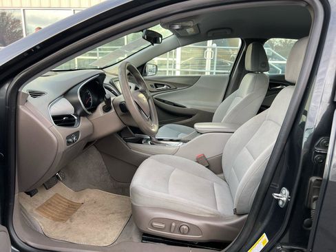 Used 2016 Chevrolet Malibu LT image 11