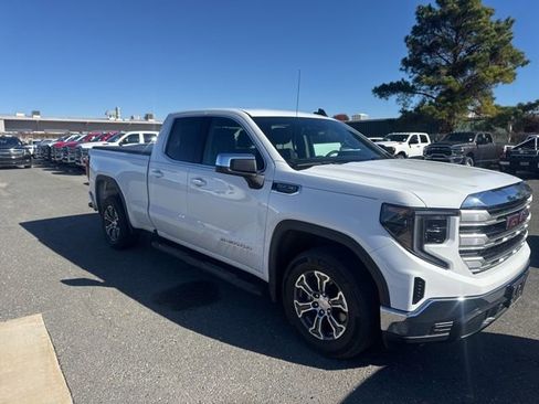 Used 2023 GMC Sierra 1500 SLE image 4