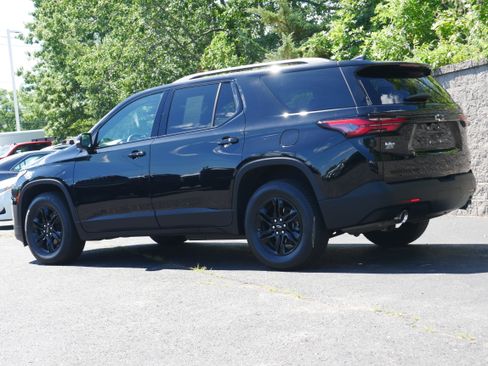 Certified 2023 Chevrolet Traverse LT w/ Midnight/Sport Edition AWD/4WD image 4