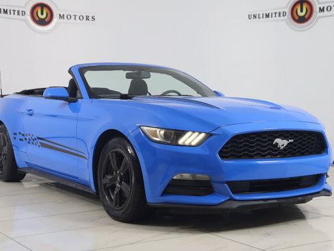 Used 2017 Ford Mustang Convertible RWD image 20